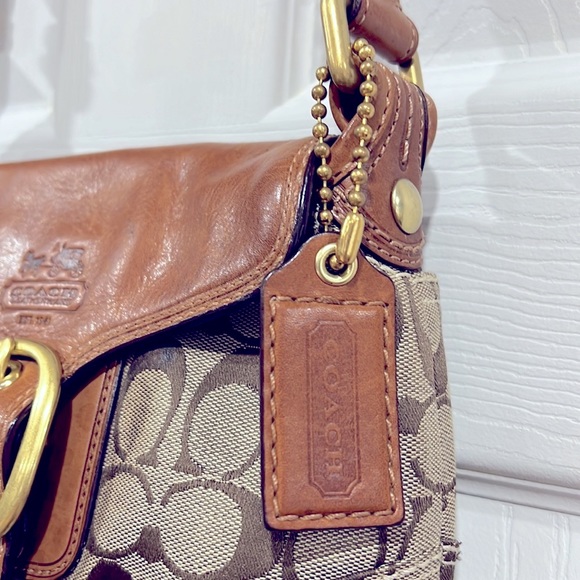 Coach signature Jacquard Shoulder Bag - Picture 3 of 9